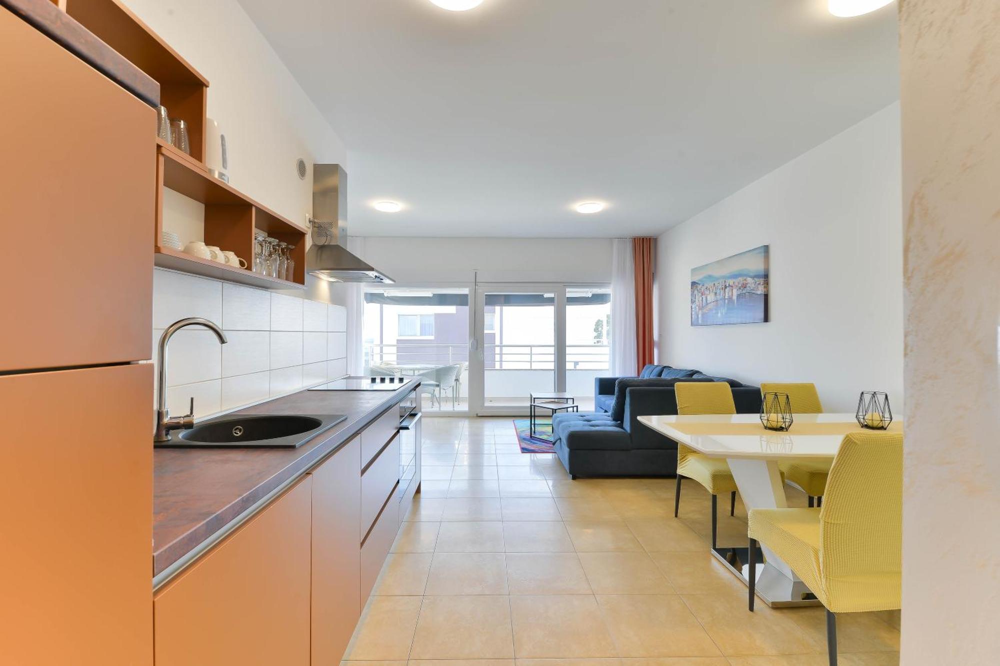 Apartments Laura 1 Привлака Екстериор снимка