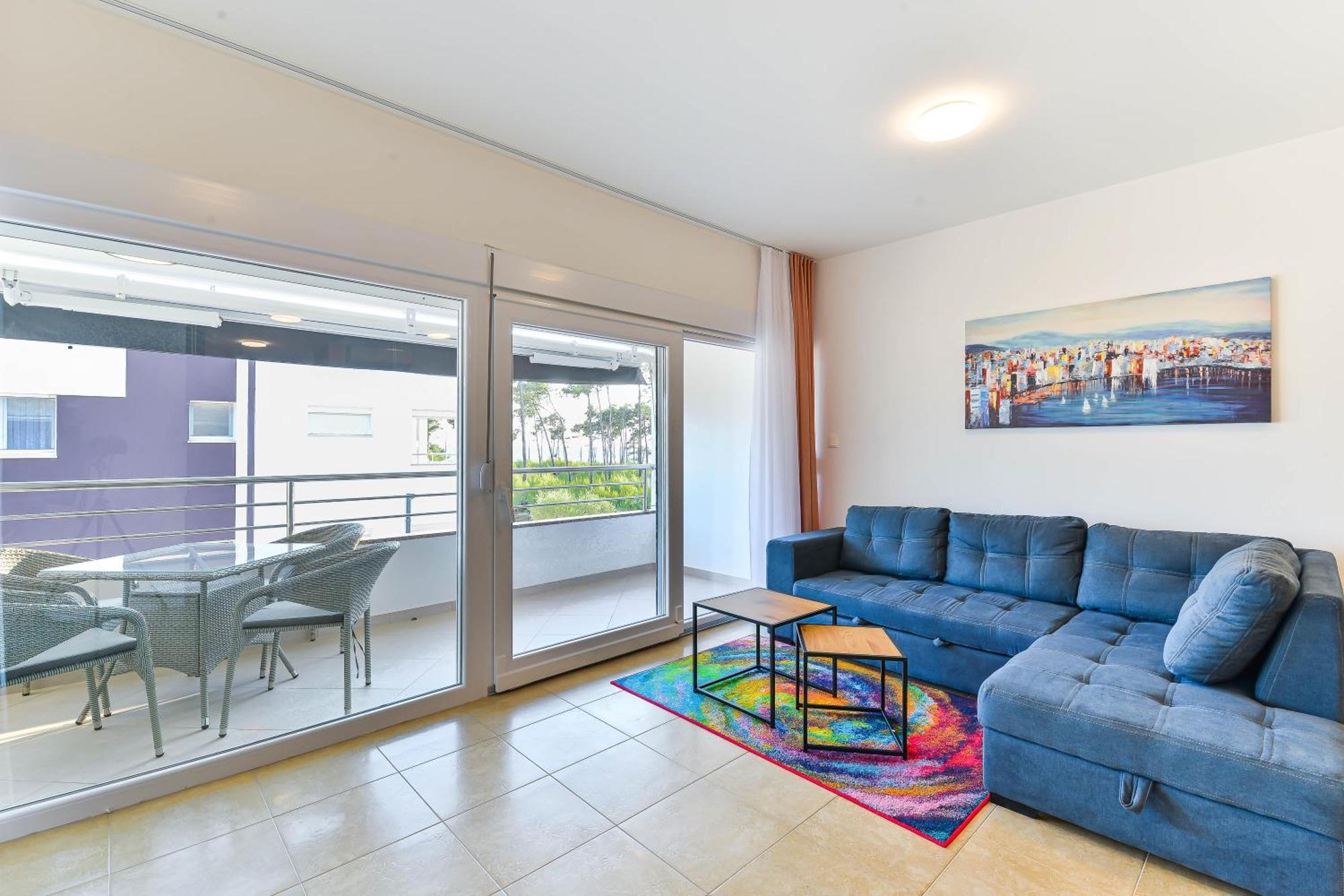 Apartments Laura 1 Привлака Екстериор снимка