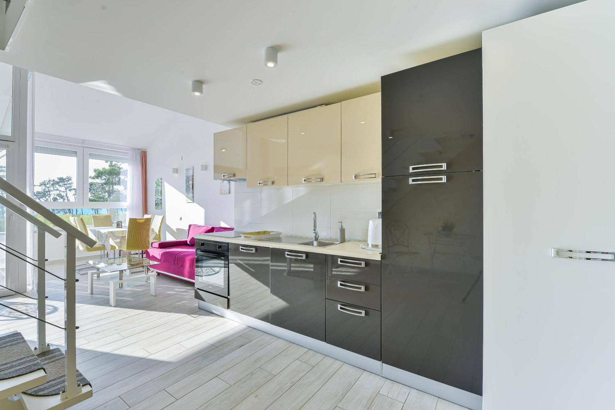 Apartments Laura 1 Привлака Екстериор снимка