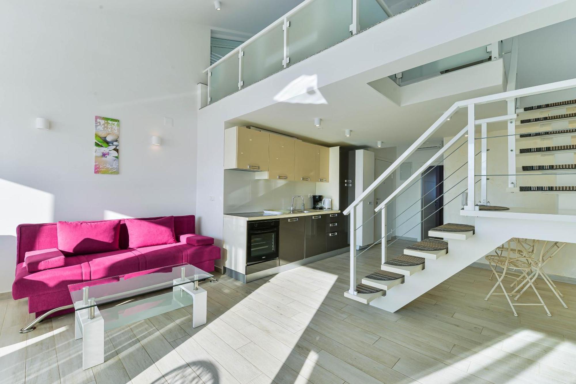 Apartments Laura 1 Привлака Екстериор снимка